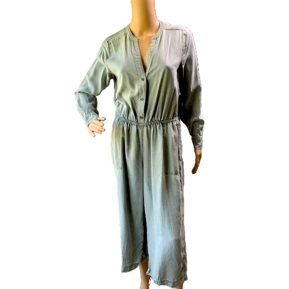 Old Navy Pants - Old Navy Green Long Sleeve Button Front Elastic Waist Jumpsuit Size Small